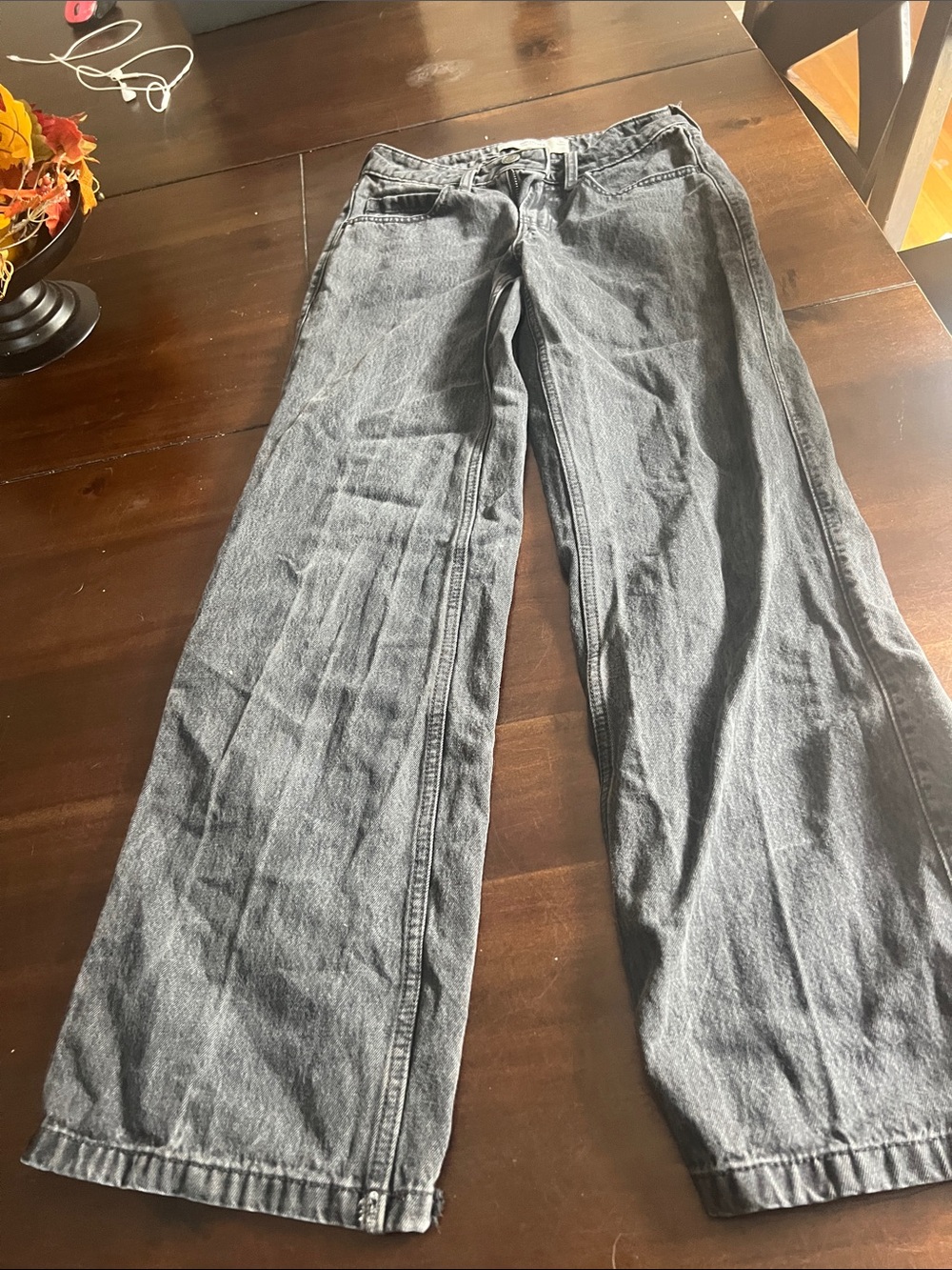 Hollister Wide-Leg Jeans in Washed Gray-Black